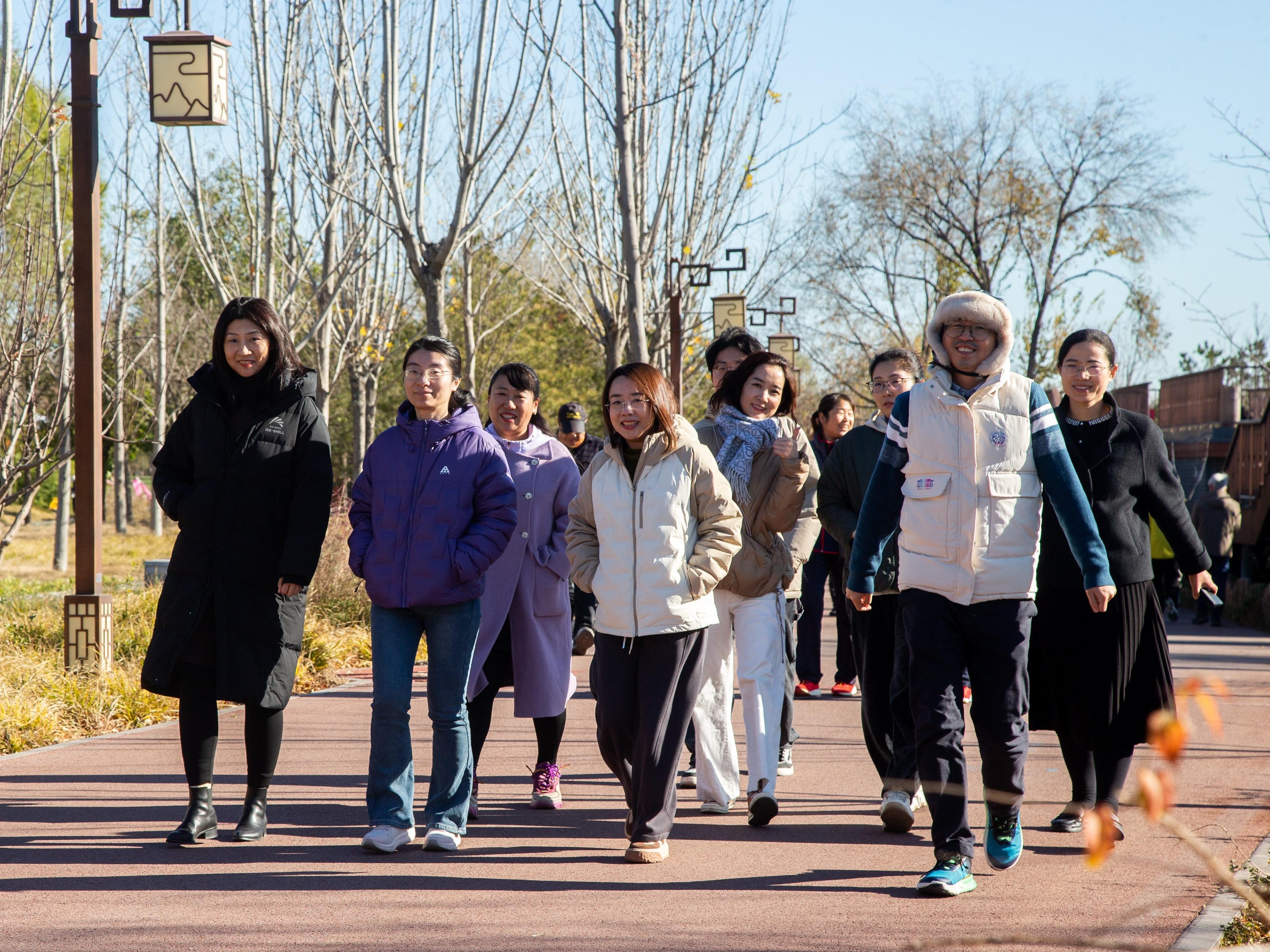 e8c64ac184914af28f8d1760b71a042f.jpg e8c64ac184914af28f8d1760b71a042f.jpg